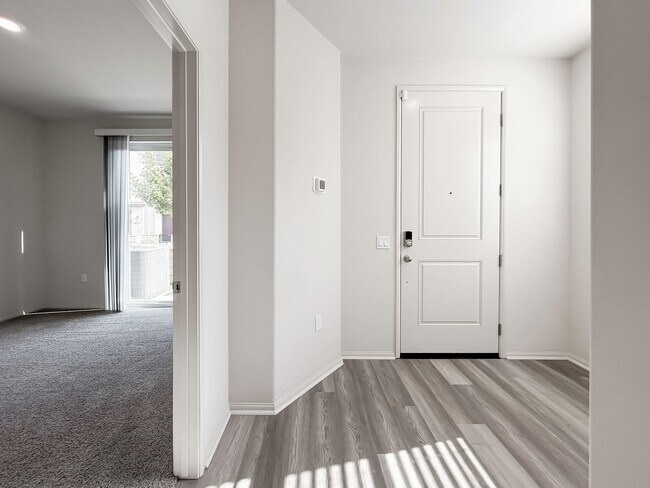 Building Photo - ~ AVAILABLE NOW ~ New Construction Home for Rent in the NEW Heirloom Farms Community in Temecula!