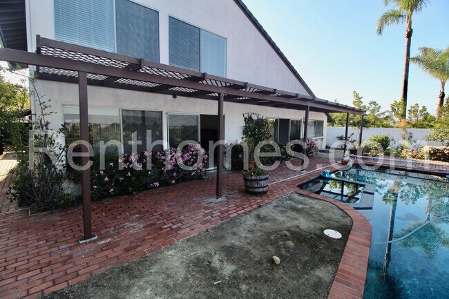 Building Photo - 10258 Grayfox Dr