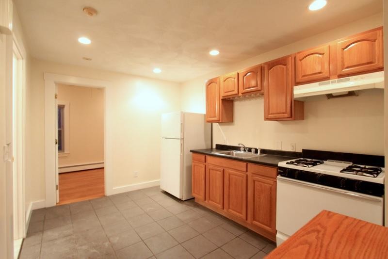 Building Photo - 302 Highland Ave
