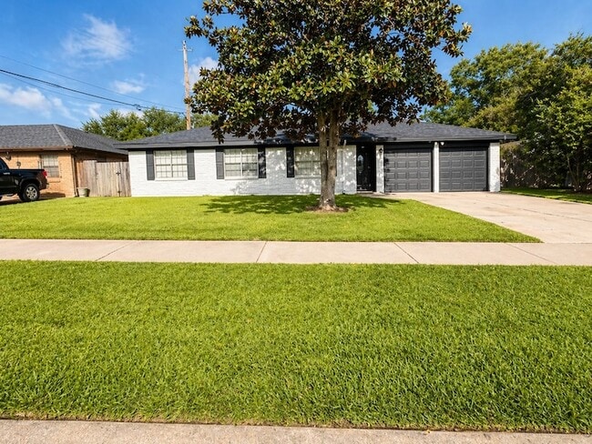 Building Photo - 12318 Braewick Dr