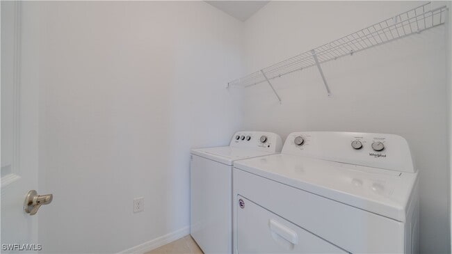 Building Photo - 3426 Acapulco Cir