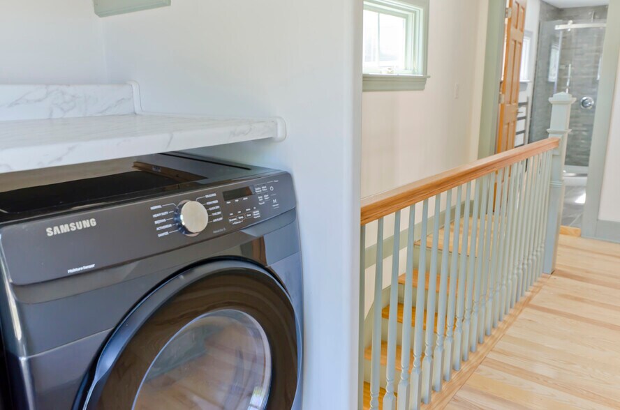 laundry are 2nd floor - 25 Genesee St