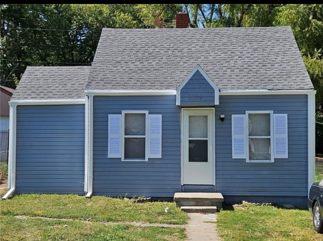 Building Photo - 3336 Cypress Ave