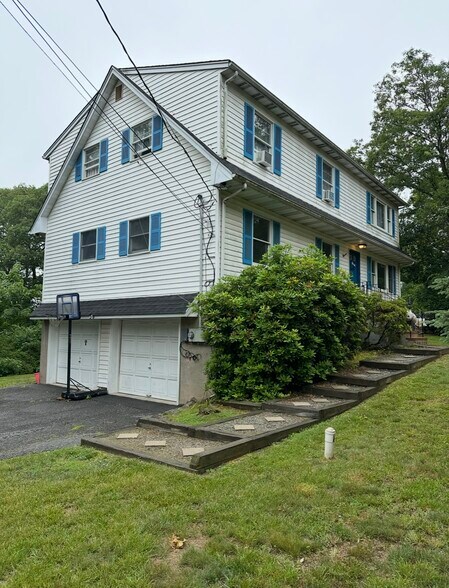 Building Photo - 36 Mountain Ave