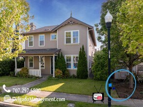 Building Photo - Mare Island! Large gorgeous home available now!