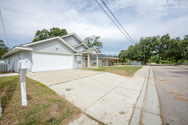 Building Photo - Completed Updated Home for Rent