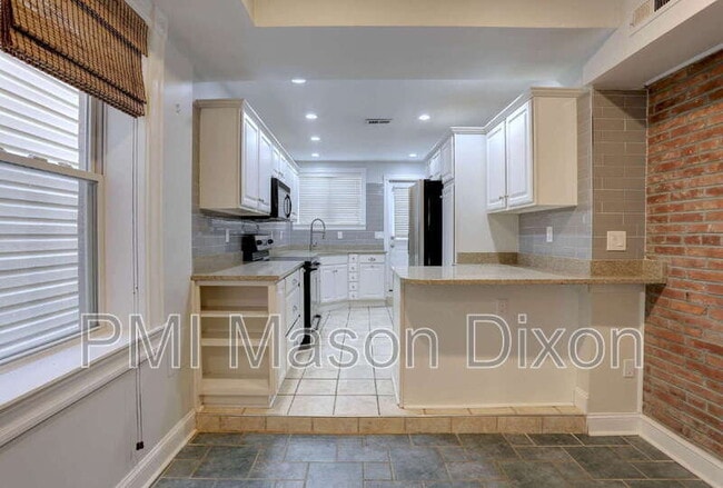 Building Photo - 1416 Riverside Ave