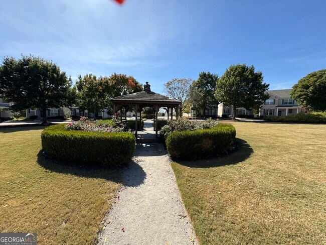 Building Photo - 745 Crestwell Cir