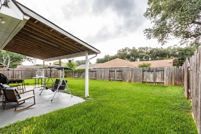 Building Photo - 3111 Windmill St