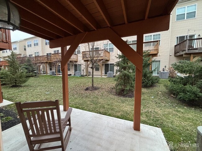 Building Photo - 1205 Hights Farm Rd N