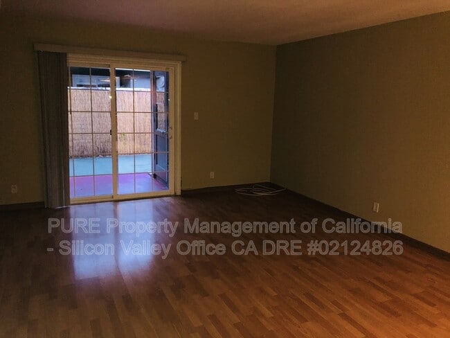 Building Photo - 3348 Landess Ave