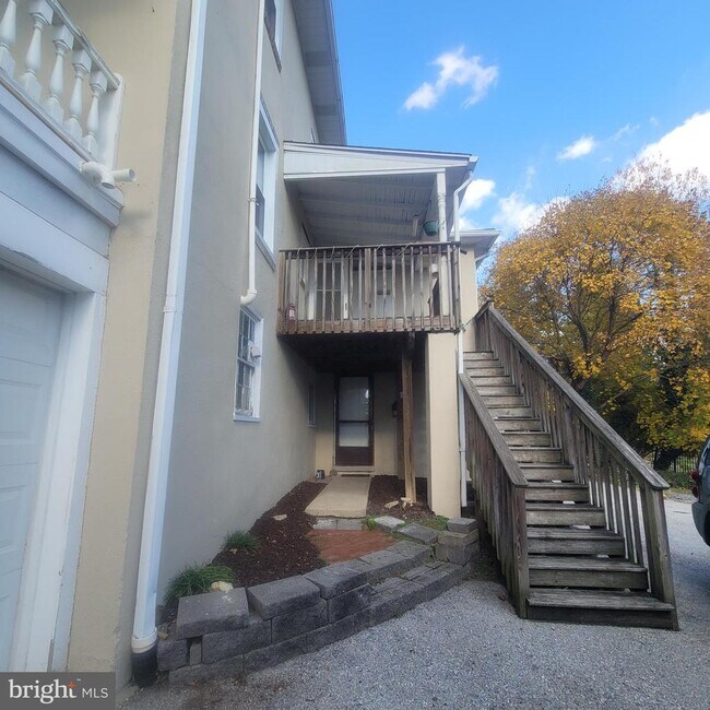 Building Photo - 554 Blackhorse Hl Rd