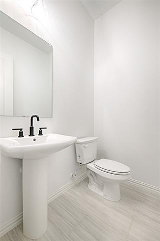 Building Photo - 4437 Ward St