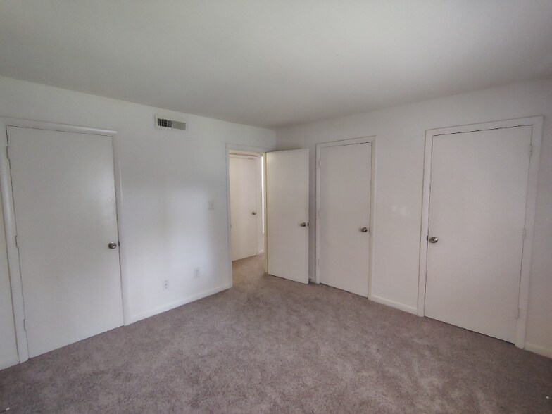 Primary Photo - 600 Reusens Rd