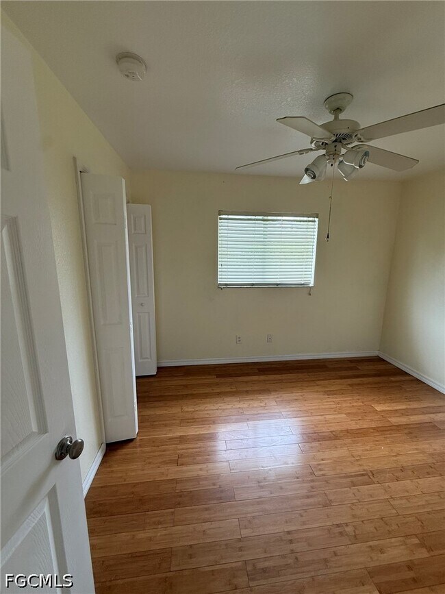 Building Photo - 911 SE 31st St