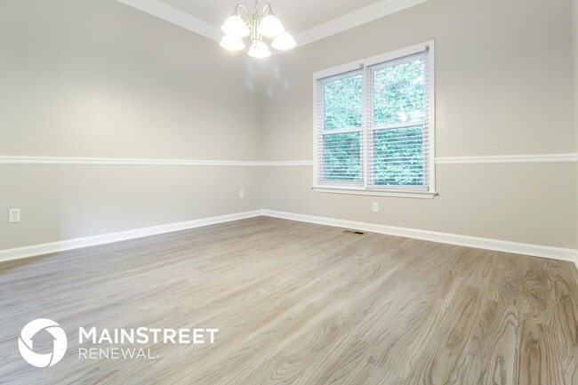 Building Photo - 530 Riverbirch Trce