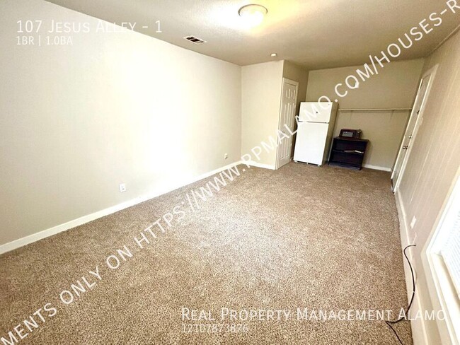 Building Photo - **APPLICATION RECEIVED** **MOVE-IN SPECIAL...