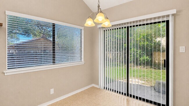Building Photo - Northwest San Antonio Rental - 3/2 - Near SeaWorld, Alamo Ranch & Lackland AFB