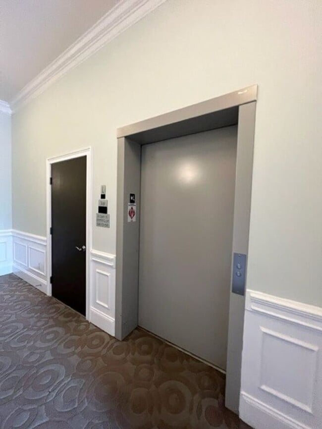 Building Photo - 2BR/2FULL BATH! Down Town Wilmington ''The Weldon'', an art deco Brooklyn Arts district.