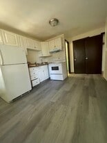 Building Photo - 35 Deerfield Ct