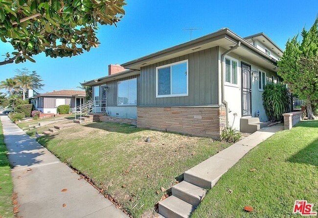 Building Photo - 5253 W Slauson Ave
