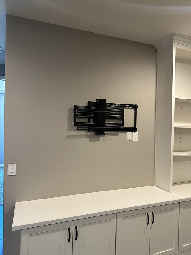 Building Photo - 7471 E Paraiso Dr