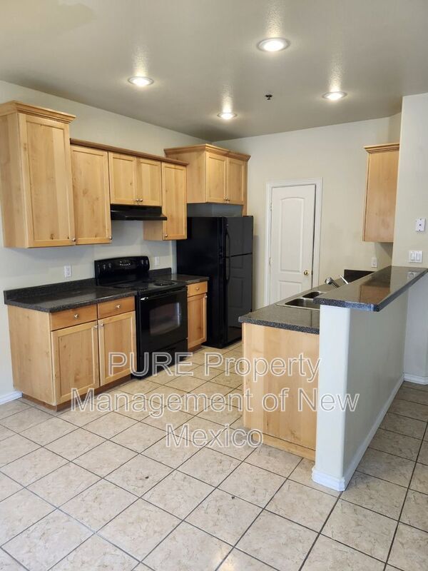 Building Photo - 3004 Calla Lilly Ln