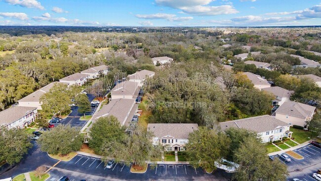 Building Photo - 5873 Fishhawk Ridge Dr