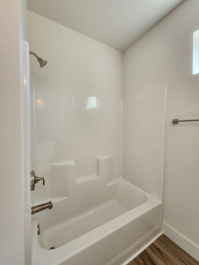 Building Photo - Beautiful Brand New Modern Apartment Homes...