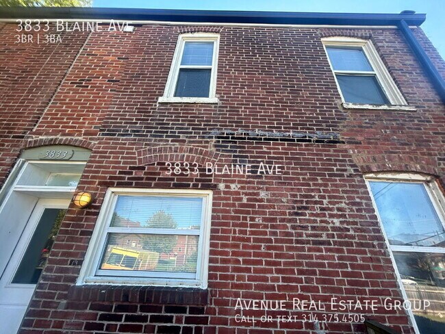 Building Photo - 3833 Blaine Ave