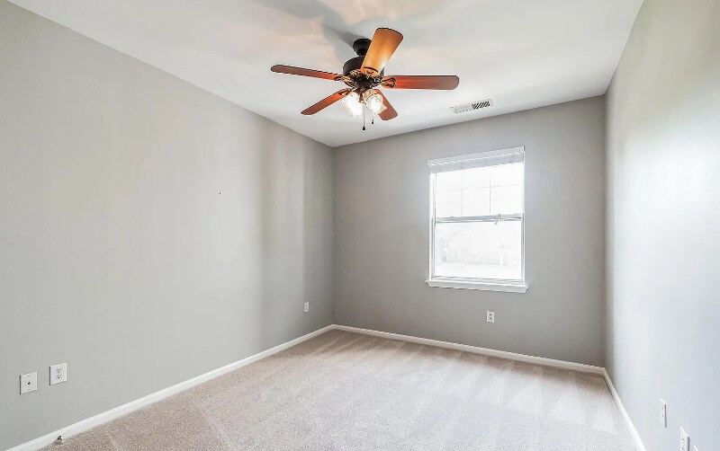 Building Photo - 12913 Centre Park Cir