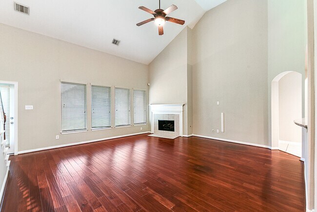 Building Photo - 5035 Logans Landing Ln