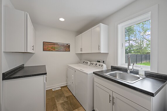 Building Photo - 9834 Tollgate Ln