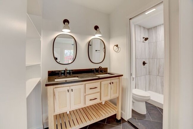 Building Photo - Brookside Bungalow! Newly Remodeled!