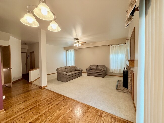 Building Photo - 34242 N Wineberry Ln