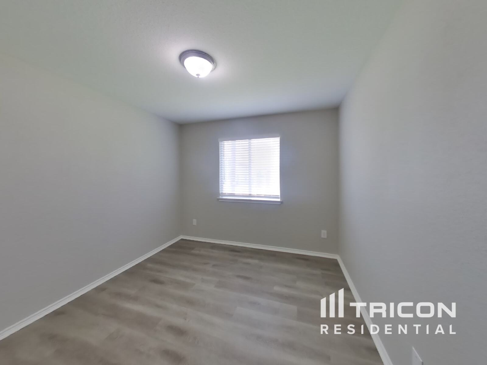 Building Photo - 1806 Marbach Woods