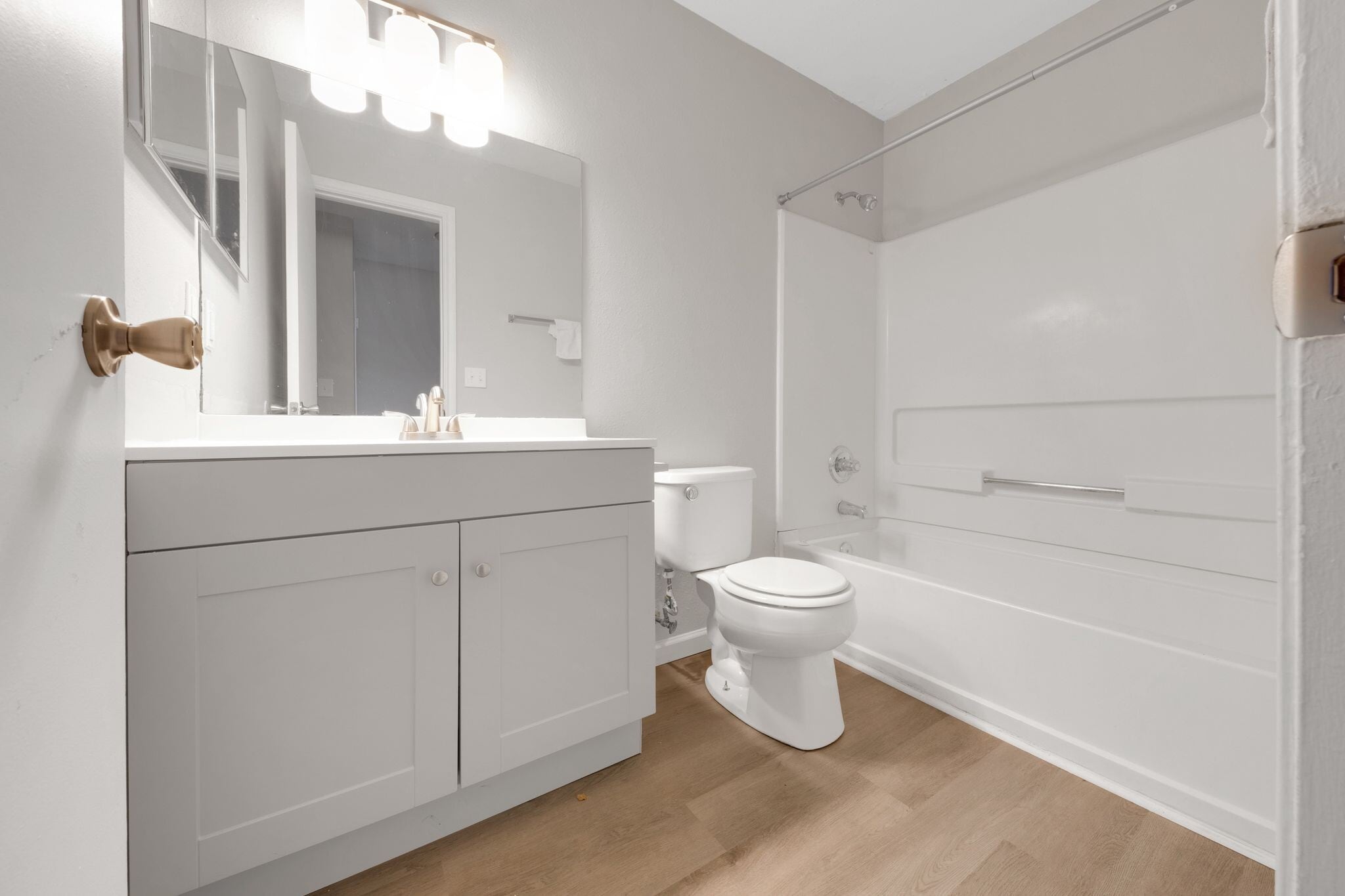 Building Photo - South Pointe Townhomes