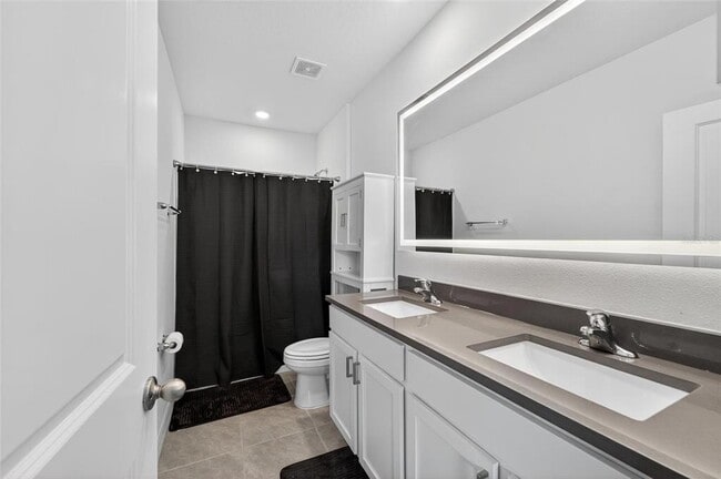 Building Photo - 3504 White Dandelion Ct