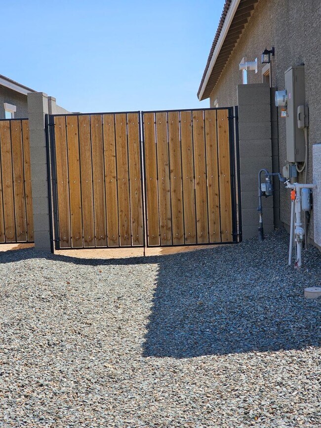 Building Photo - 17659 W College Dr