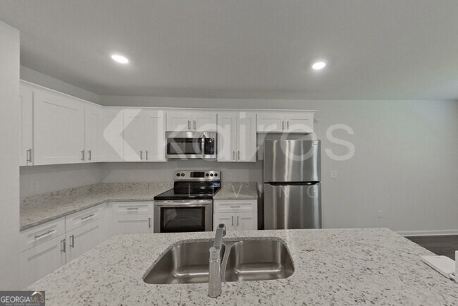 Building Photo - 142 Western Red Cedar Dr