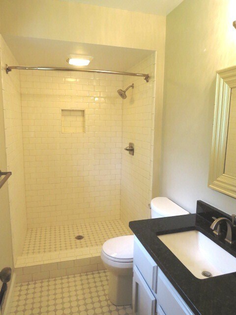 Building Photo - Updated Spacious 3 BR/ 2 BA home in Bluff Park