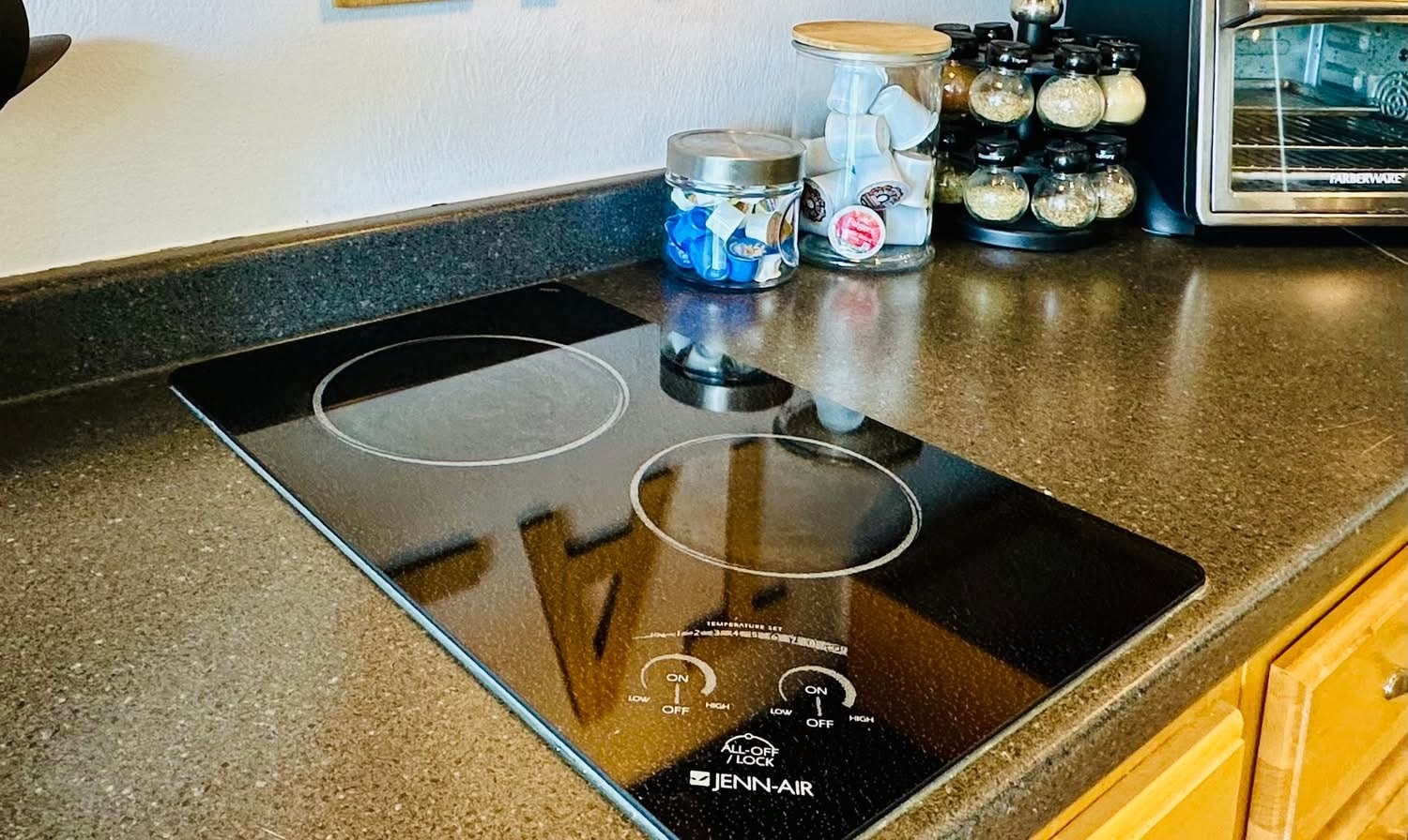 Glass Cooktop - 1700 Clinch Ave