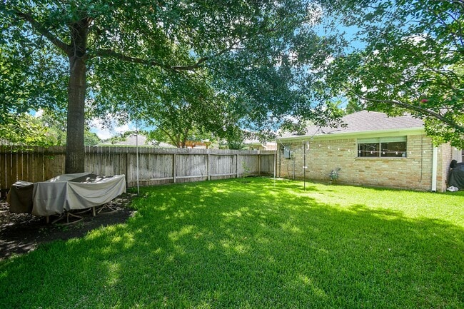 Building Photo - 12806 Westhorpe Dr