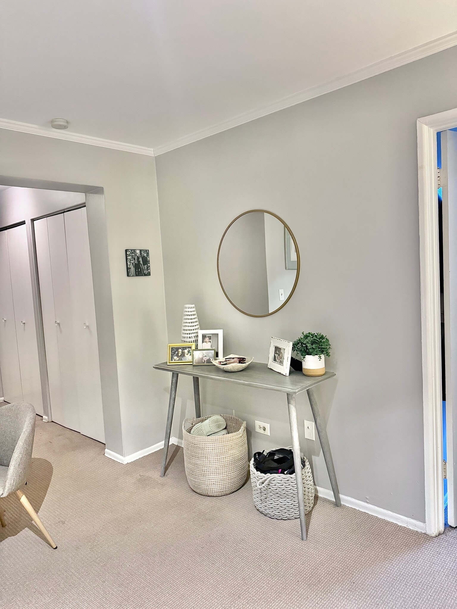 Building Photo - 426 W Barry Ave