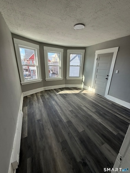 Building Photo - 500 Carroll Ave