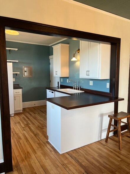 Building Photo - 415 E Saint Germain St