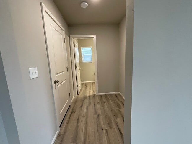 Building Photo - Beautiful 4 Bedroom, 2.5 Bath Home Available November 1st!