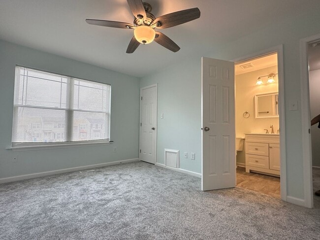 Building Photo - GREEN RUN