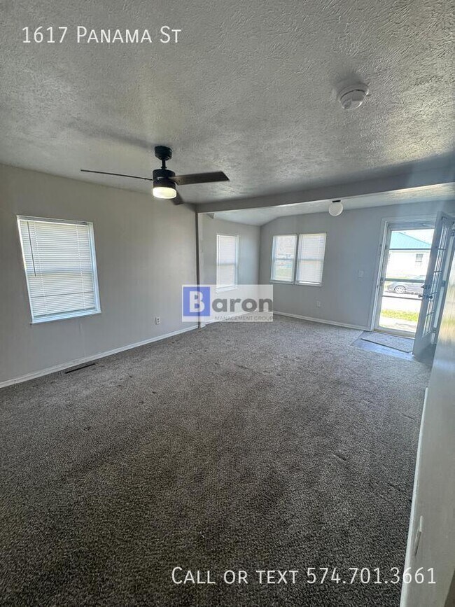 Building Photo - 1617 Panama St