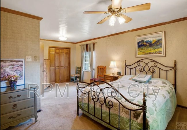 Building Photo - 2541 Taylor Ln